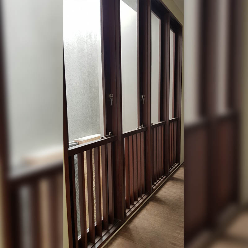 Detail Project Handrailling Dan Daun Jendela Kayu Taman Dieng Malang