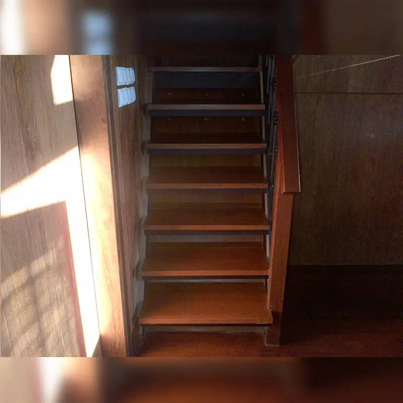 Project Anak Tangga Dan Railling Tangga Kayu Villa Selecta Batu