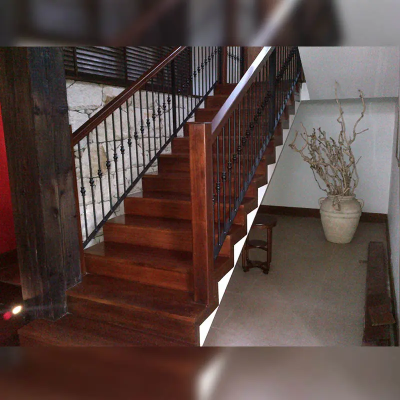 Project Tangga Kayu Villa Selecta Batu