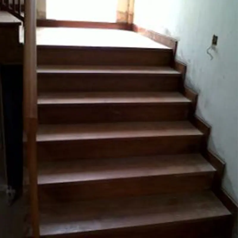 Anak Tangga Kayu