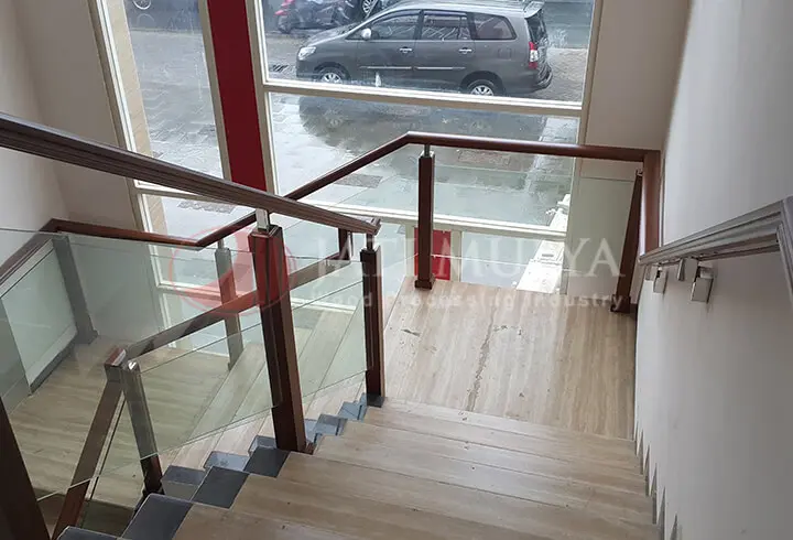 Handrailing 10